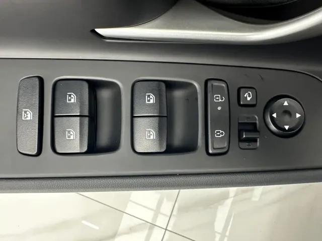 Hyundai Elantra — Фото автомобиля 12