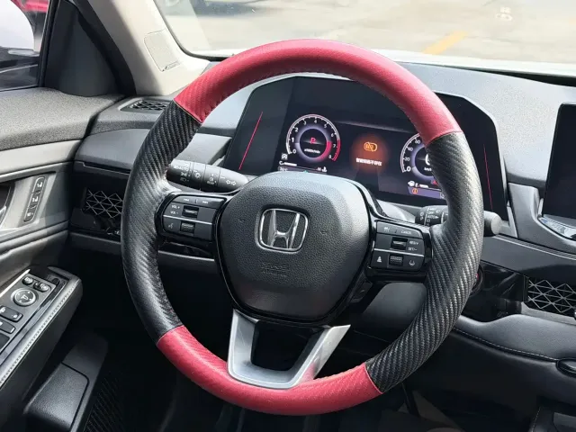Honda Accord — Фото автомобиля 6
