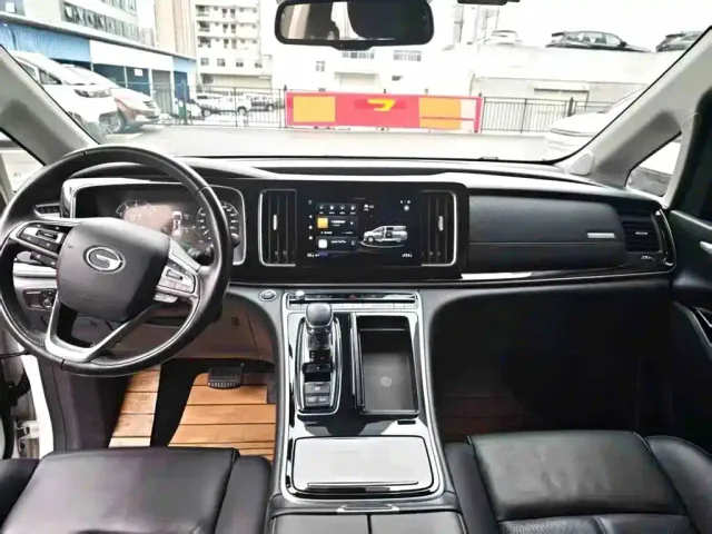 GAC Trumpchi M8 — Фото автомобиля 6