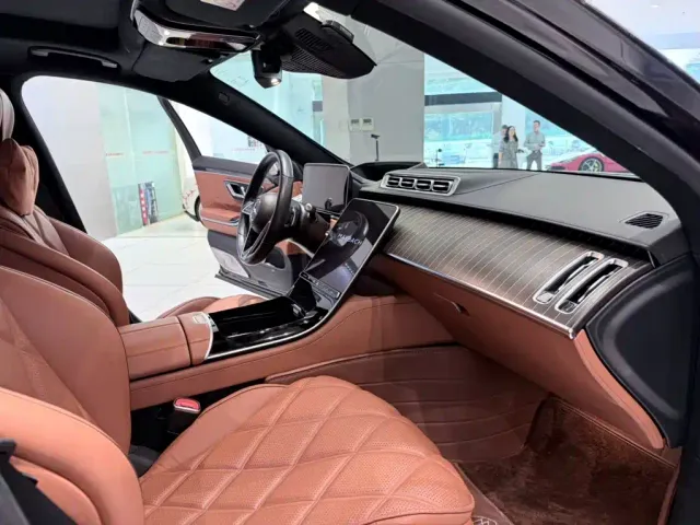 Mercedes-Benz Maybach S-Class — Фото автомобиля 14