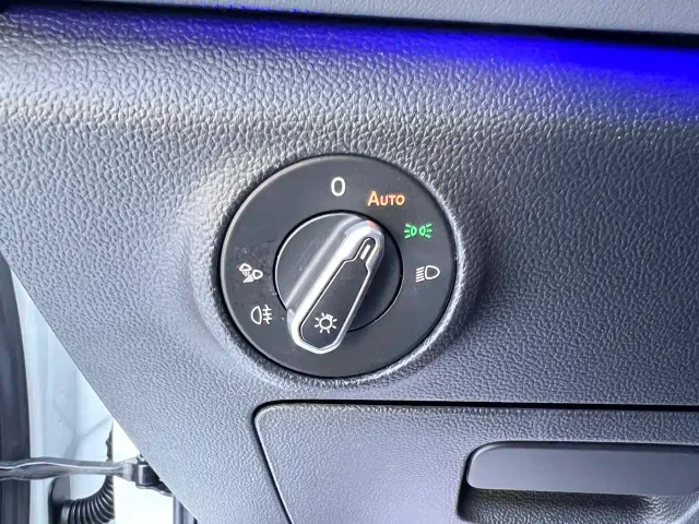 Volkswagen Sagitar — Фото автомобиля 9