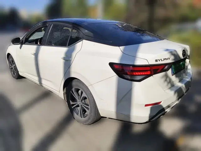 Nissan Sylphy — Фото автомобиля 4