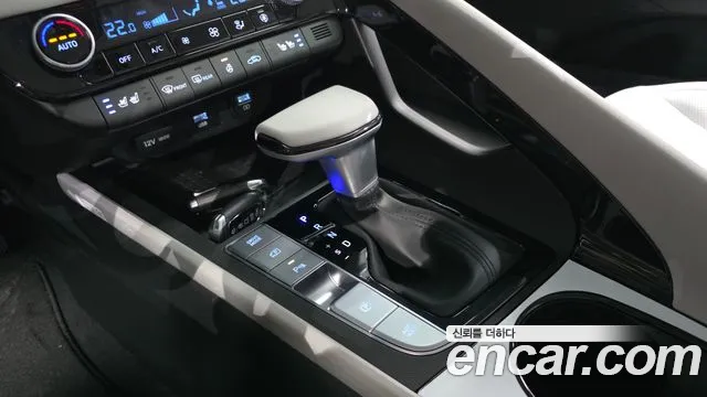 Hyundai Avante CN7 — Фото автомобиля 12