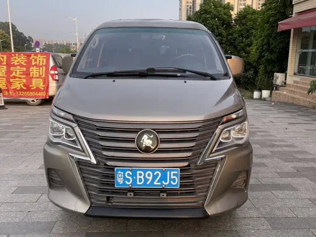 Forthing Lingzhi — Фото автомобиля 2