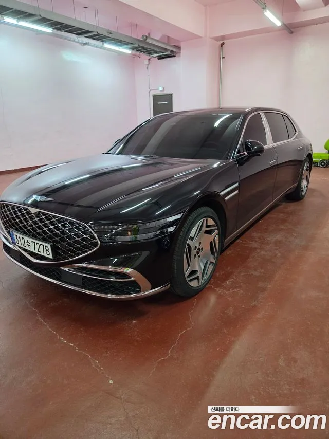 Фотография автомобиля — Genesis G90 RS4