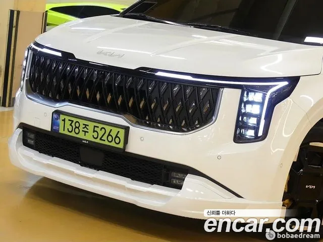 Kia Carnival Generation 4 — Фото автомобиля 19
