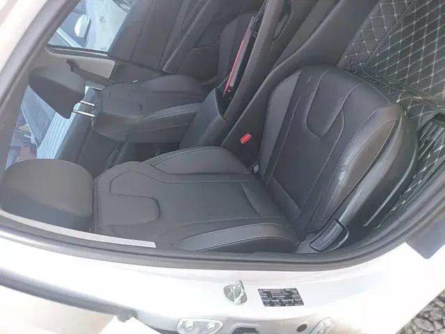 Hyundai Elantra — Фото автомобиля 24