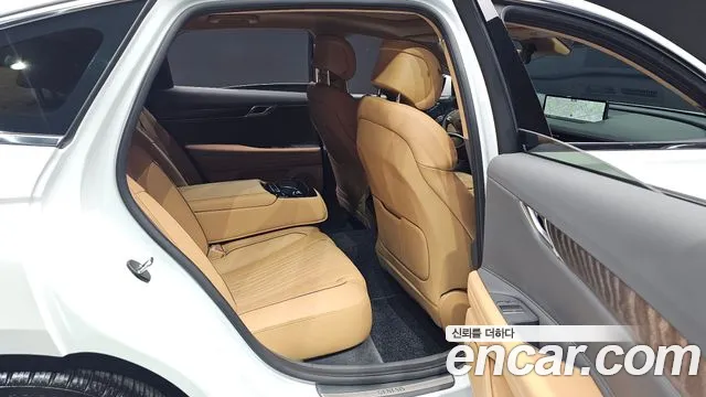 Genesis G80 Бензин 2.5 турбо AWD — Фото автомобиля 11
