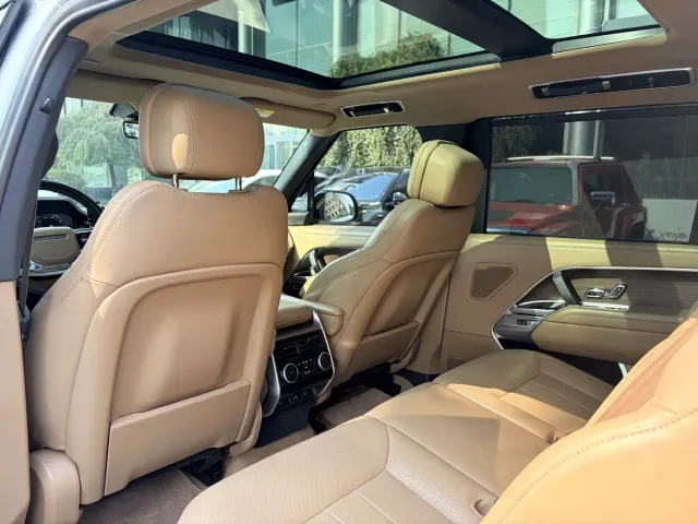 Land Rover Range Rover — Фото автомобиля 21