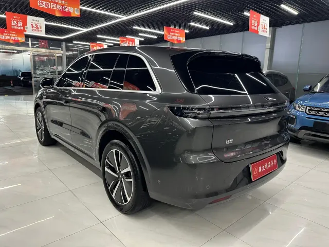 Li Auto L6 — Фото автомобиля 6