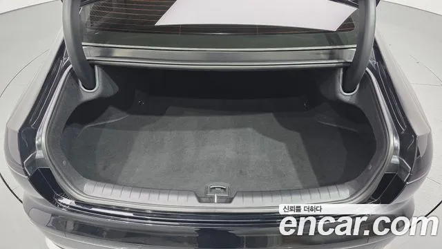 Hyundai Grandeur GN7 — Фото автомобиля 22