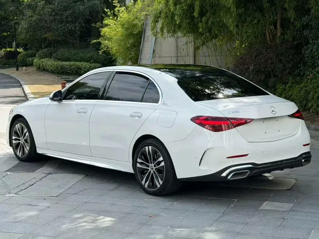Mercedes-Benz C-Class — Фото автомобиля 4