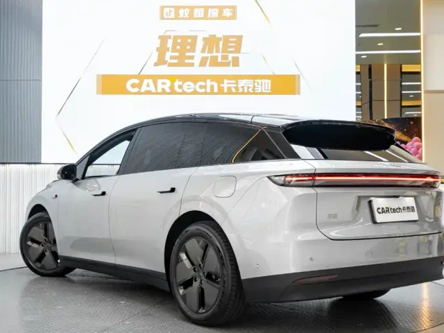 Li Auto i6 — Фото автомобиля 6