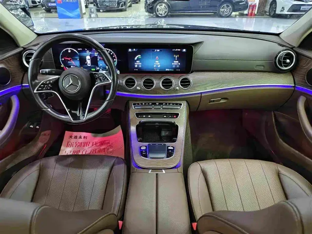 Mercedes-Benz E-Class — Фото автомобиля 6
