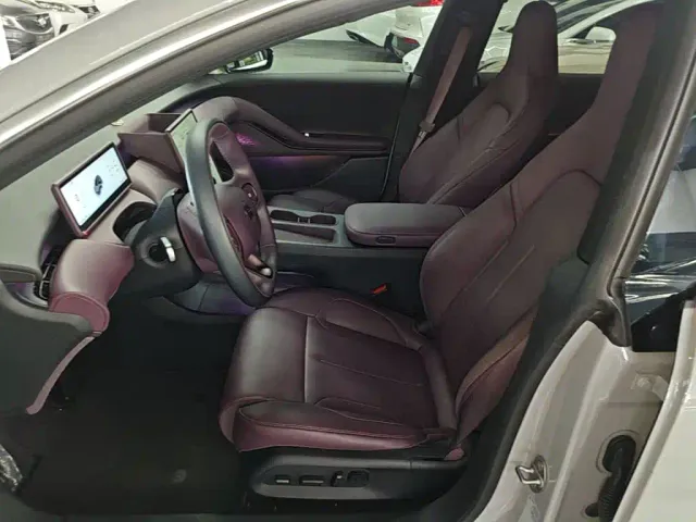 Nio ET5 Touring — Фото автомобиля 14