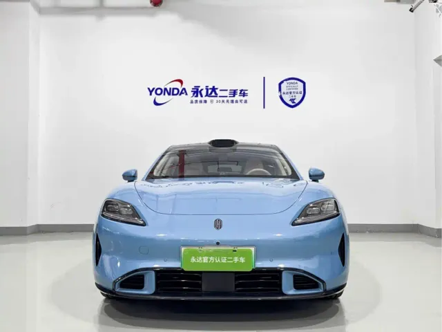Shangjie Z7 — Фото автомобиля 2