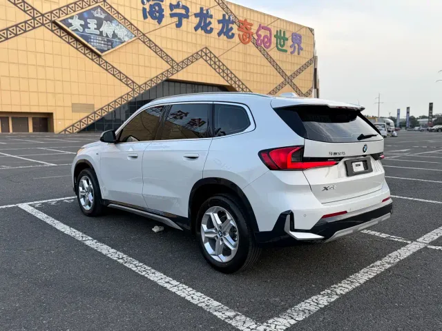 BMW X1 — Фото автомобиля 6