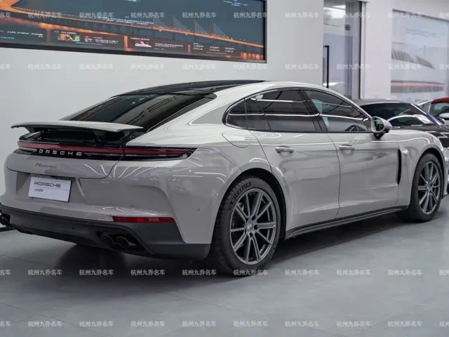 Porsche Panamera — Фото автомобиля 7