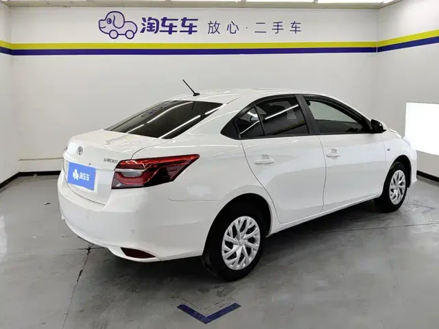 Toyota Vios — Фото автомобиля 3