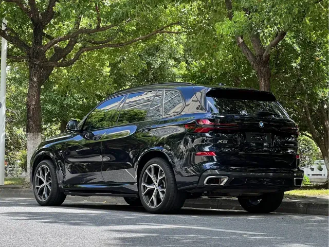 BMW X5 — Фото автомобиля 5