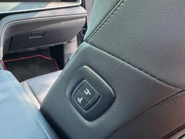 Toyota Camry — Фото автомобиля 10