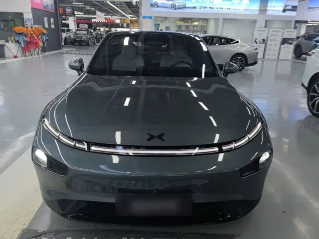 Xpeng P7 — Фото автомобиля 2