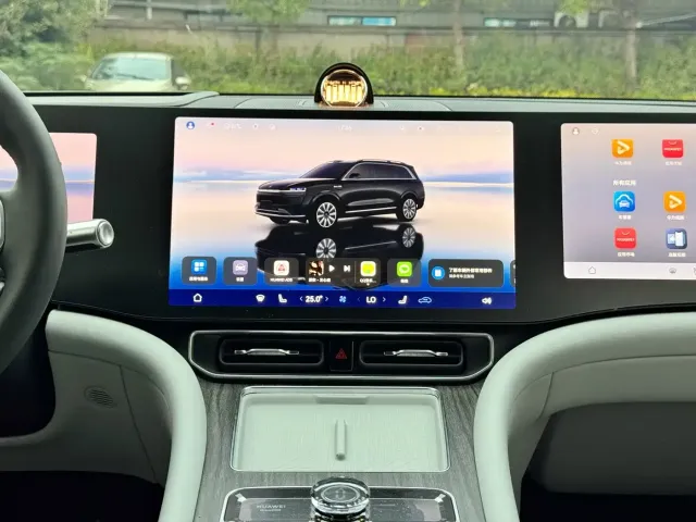 AITO Wenjie AITO M9 2026 Extended Range Ultra Edition 52kWh 6-seater — Фото автомобиля 10
