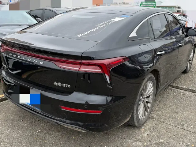 Bestune B70 — Фото автомобиля 5