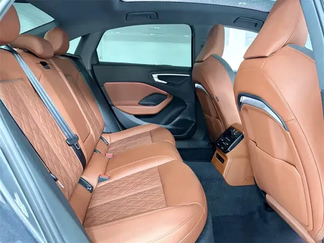 Audi A5L — Фото автомобиля 7