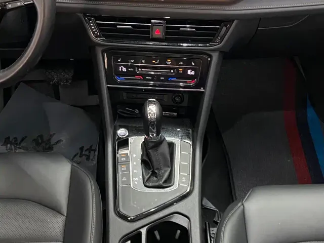 Volkswagen Tharu — Фото автомобиля 18