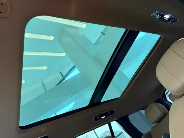 Land Rover Range Rover — Фото автомобиля 16