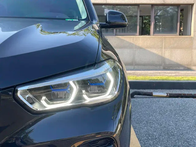 BMW X5 — Фото автомобиля 8