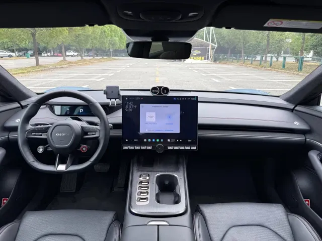 Xiaomi SU7 — Фото автомобиля 12