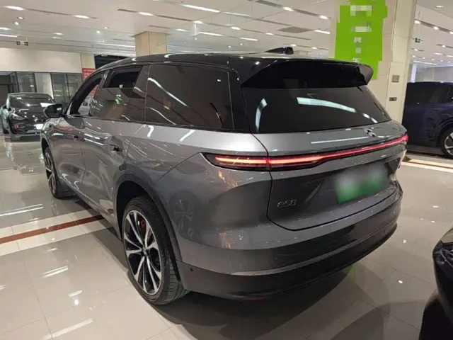 Nio ES8 — Фото автомобиля 4