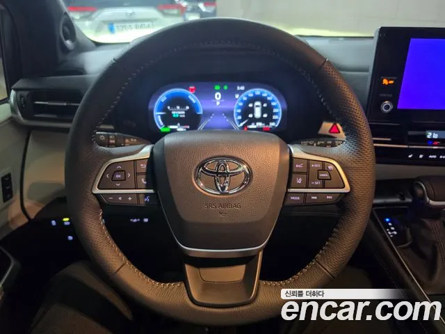Toyota Sienna — Фото автомобиля 14
