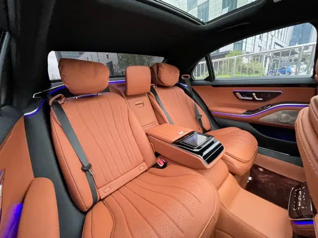 Mercedes-Benz S-Class — Фото автомобиля 23