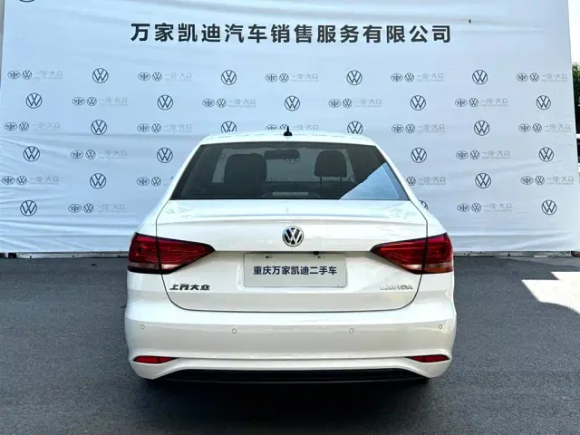 Volkswagen Lavida — Фото автомобиля 6