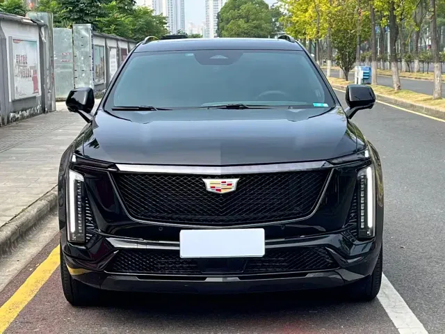 Cadillac XT5 — Фото автомобиля 2