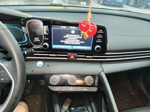 Hyundai Elantra 2023 1.5L CVT GLX Elite Edition — Фото автомобиля 12
