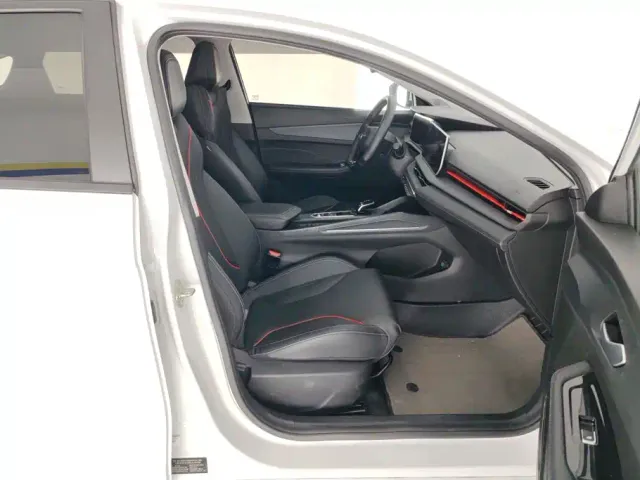 Geely Binrui — Фото автомобиля 8