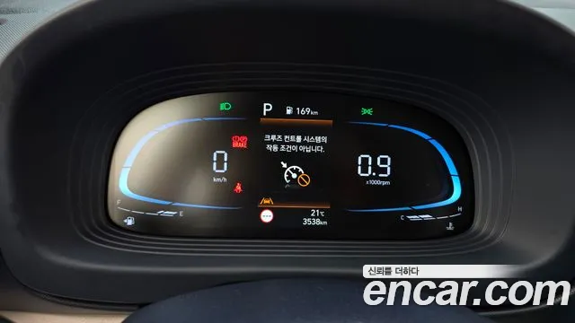 Hyundai Venue — Фото автомобиля 11