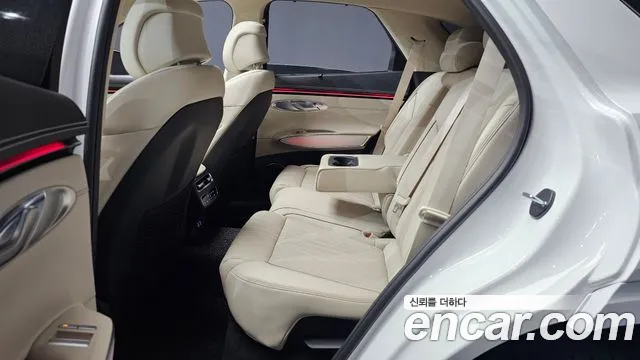 Genesis GV70 — Фото автомобиля 18