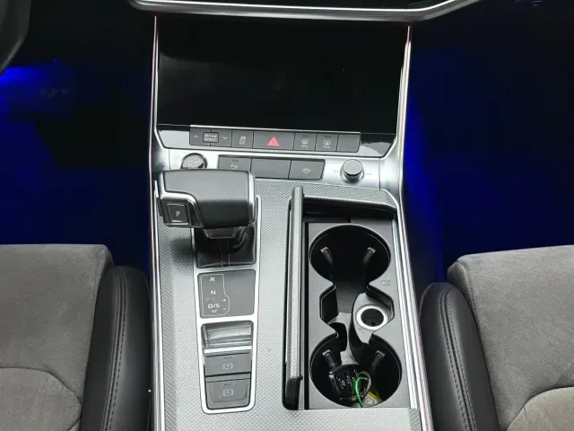 Audi Audi A6L 2022 40 TFSI Luxury Dynamic — Фото автомобиля 12