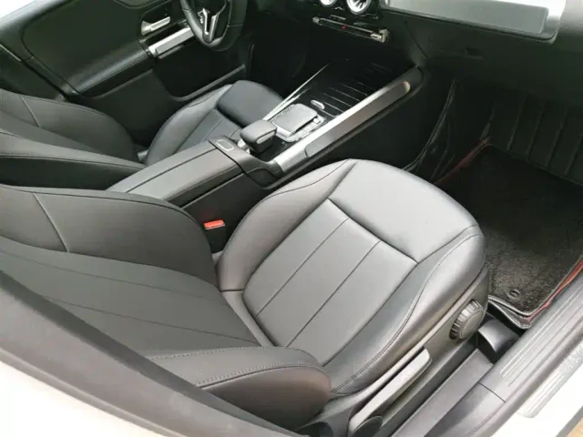 Mercedes-Benz GLB-Class — Фото автомобиля 23
