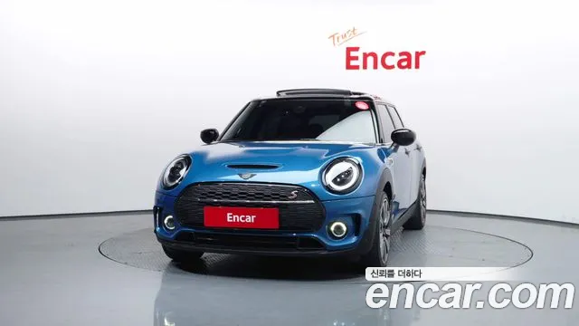 MINI Clubman — Фото автомобиля 3