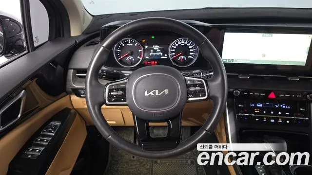 Kia Carnival Generation 4 — Фото автомобиля 13