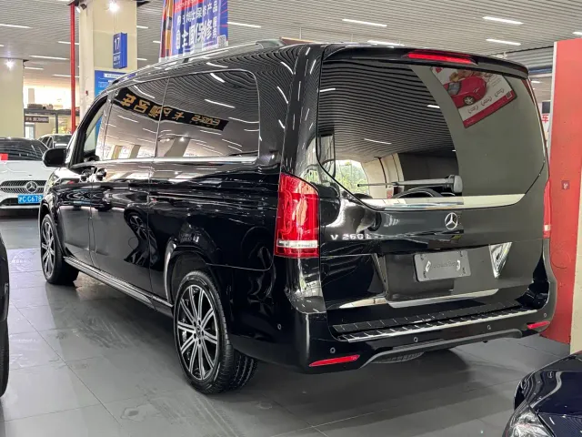 Mercedes-Benz V-Class — Фото автомобиля 15