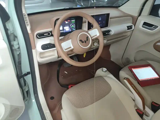 Wuling Hongguang Mini EV — Фото автомобиля 9
