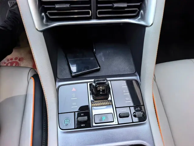 BYD Song PLUS — Фото автомобиля 13
