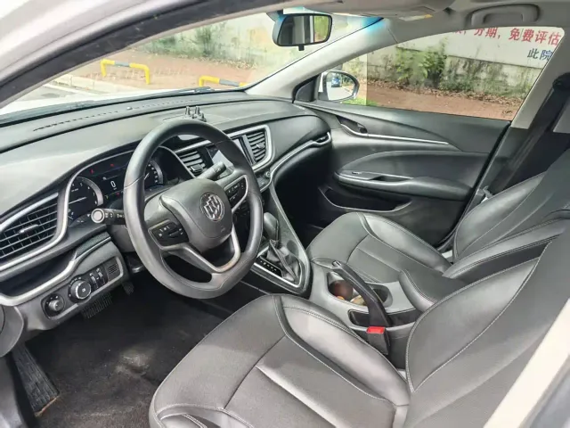 Buick Excelle — Фото автомобиля 5